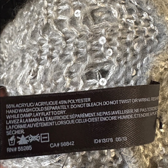 Vintage Y2K Express Gray Knit Poncho Infinity Scarf Wrap Sequins & Distressing - Picture 7 of 7